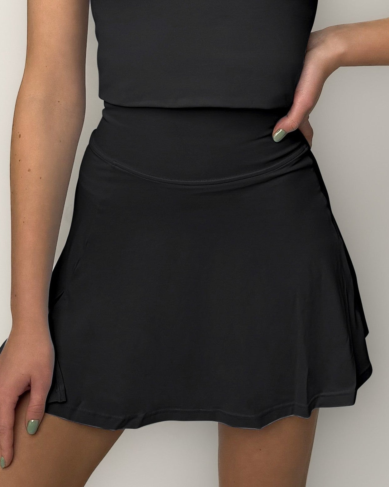 Skirt (straight style) Six'o apparel