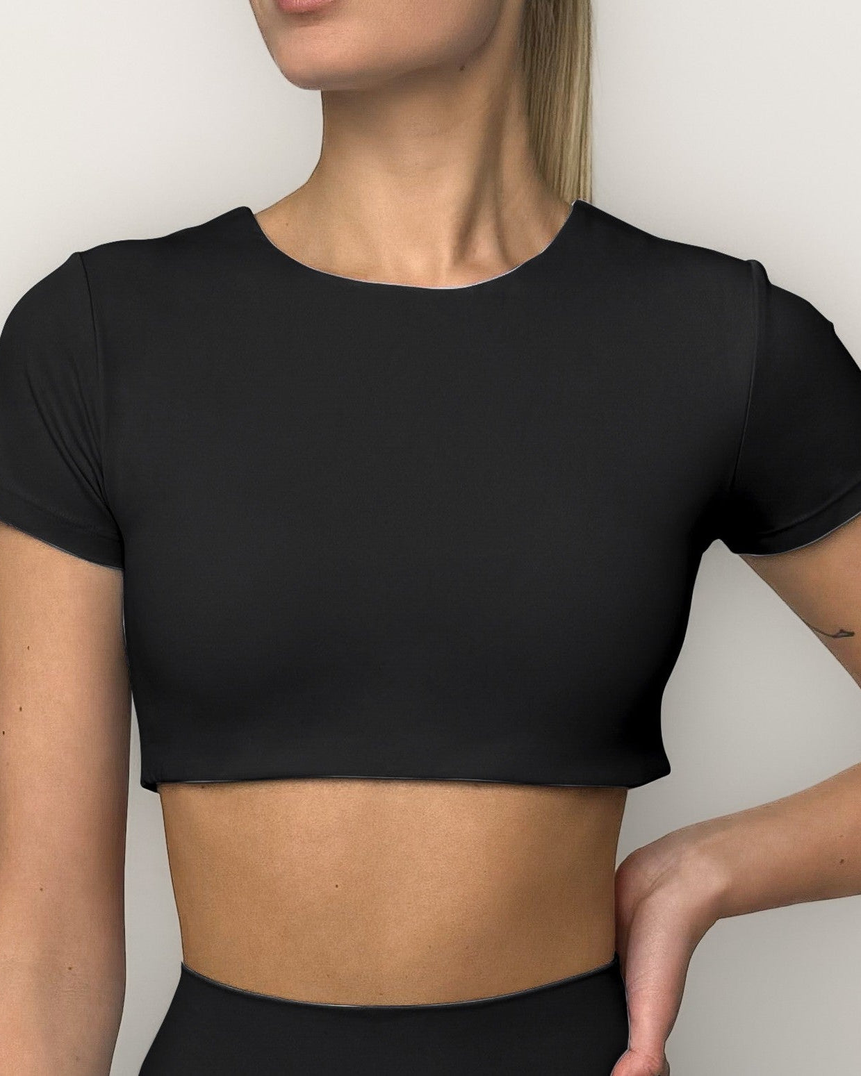 Crop top (with bra) Six'o apparel