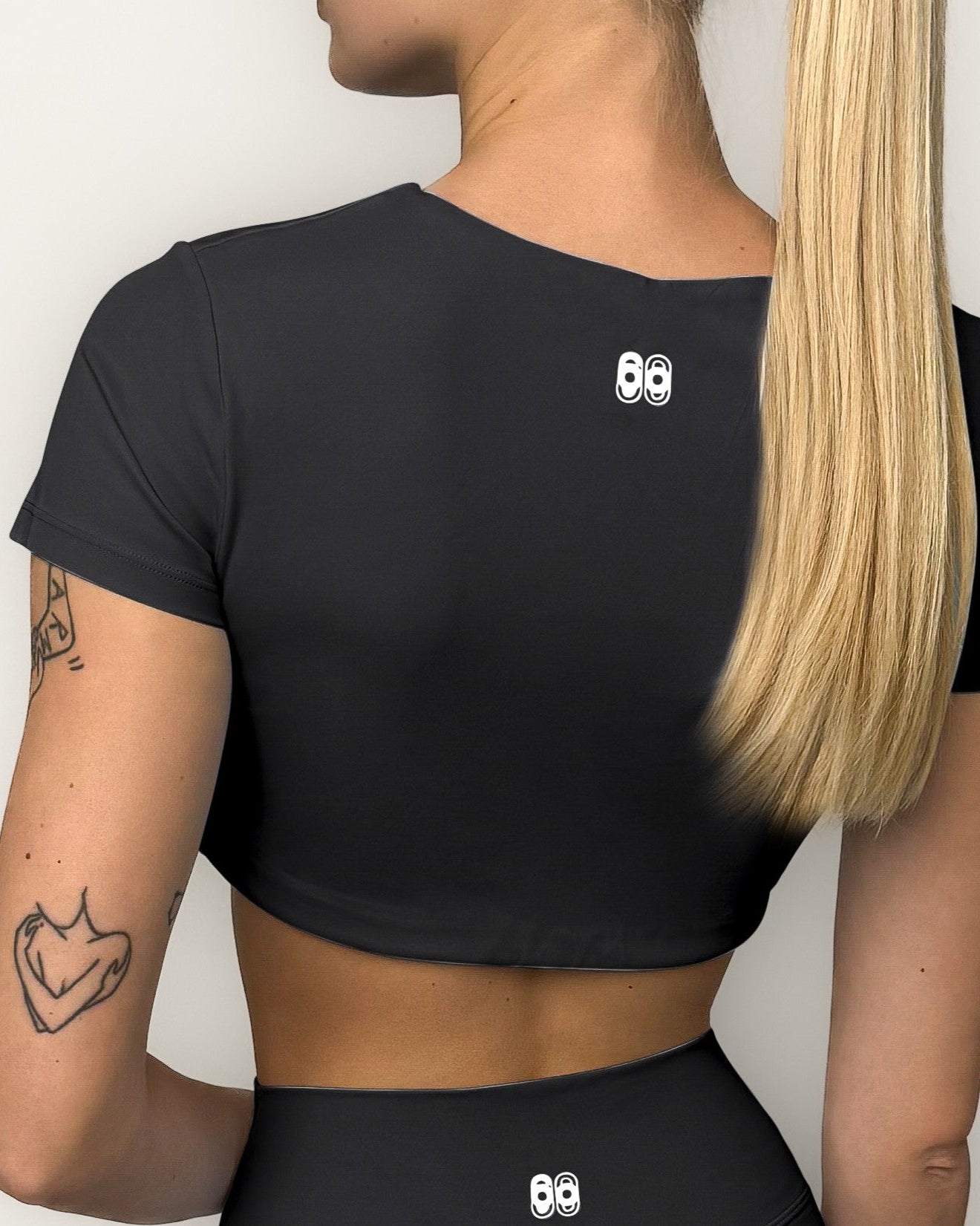 Crop top (with bra) Six'o apparel