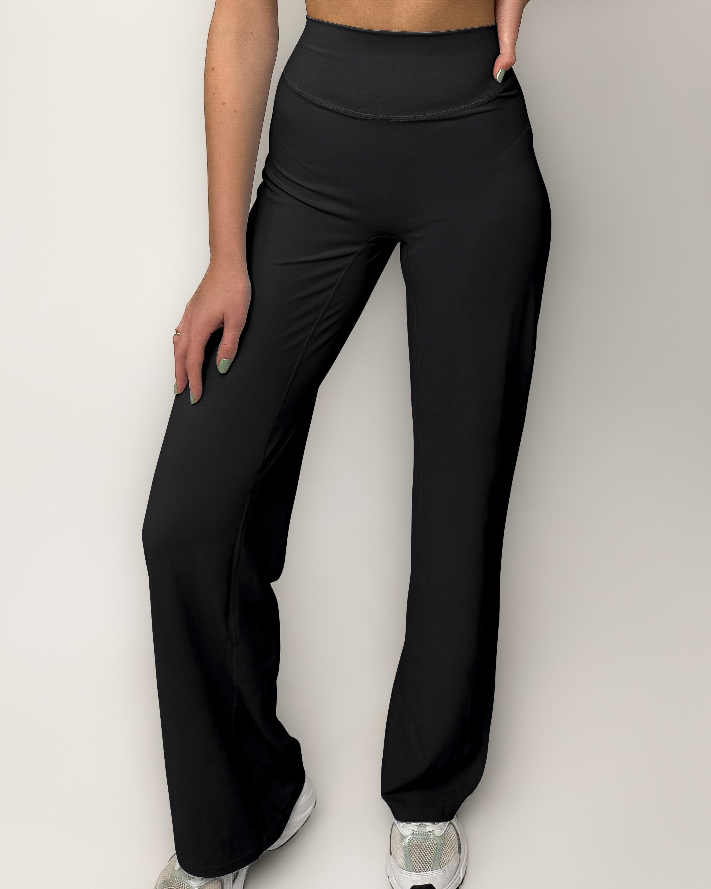 Flat pants Six'o apparel