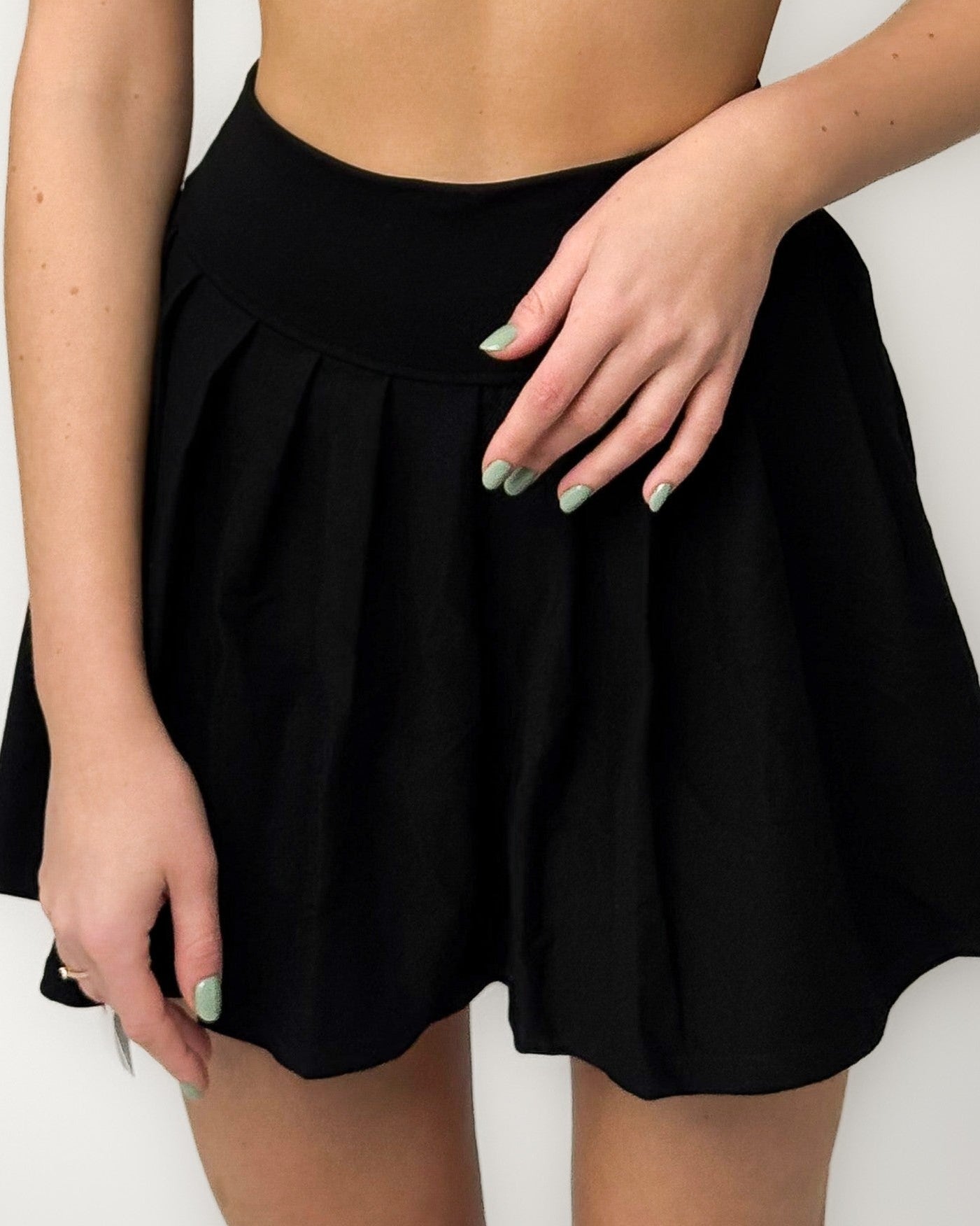 Skirt (pleated) Six'o apparel