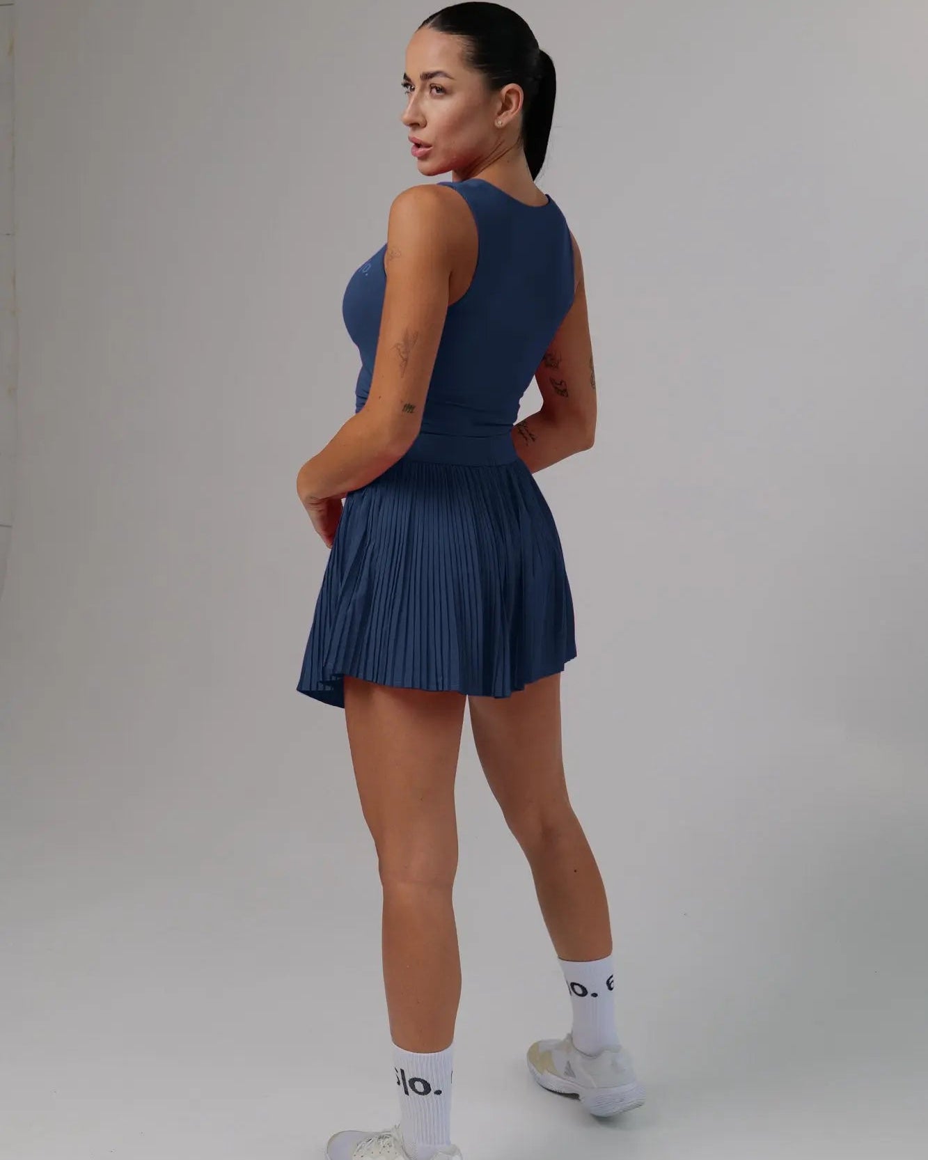 Black color top and pleated skirt set - Six Zero padel