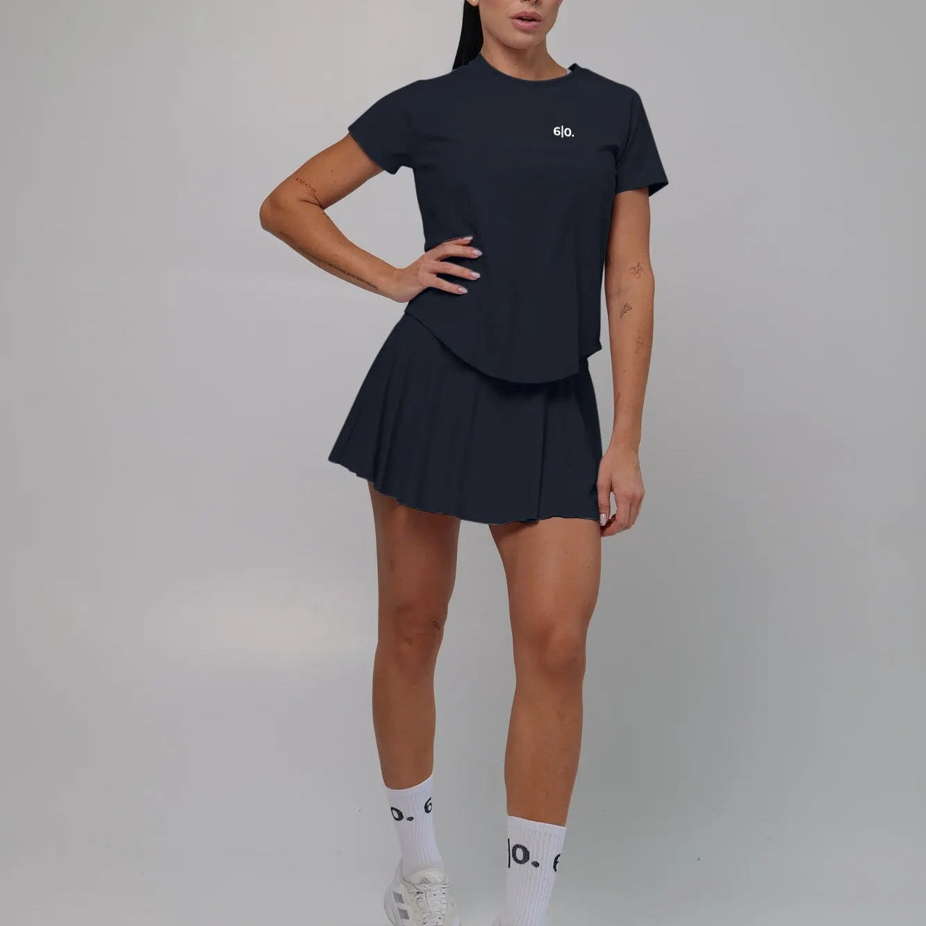 Black stretchy material shirt and skirt set (without bra) - Six Zero padel