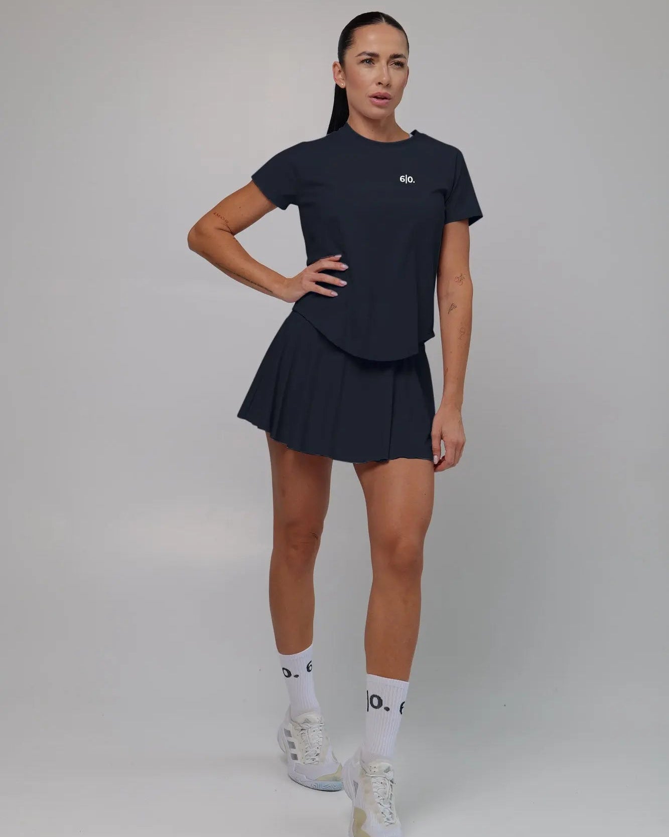 Black stretchy material shirt and skirt set (without bra) - Six Zero padel