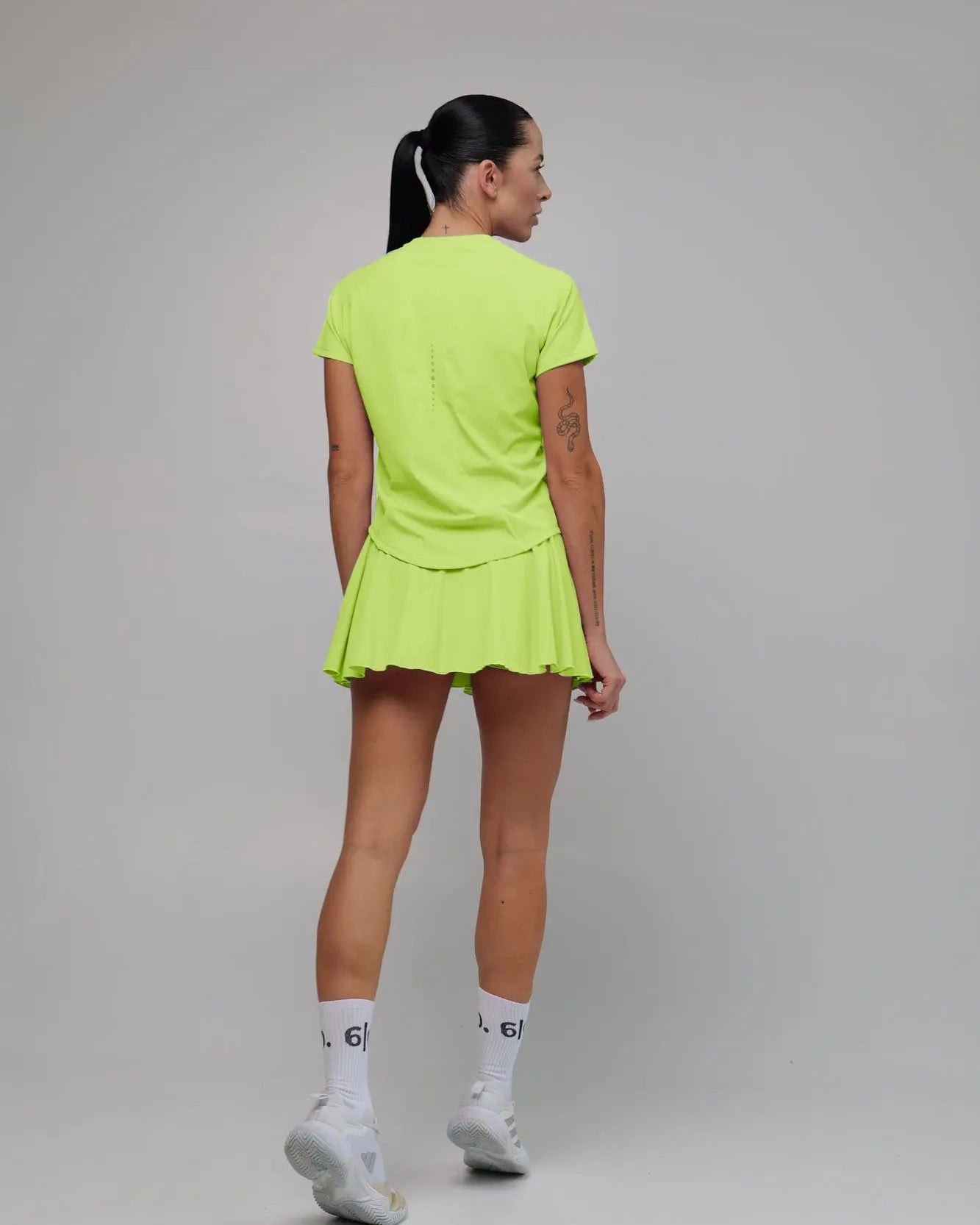 Black stretchy material shirt and skirt set (without bra) - Six Zero padel