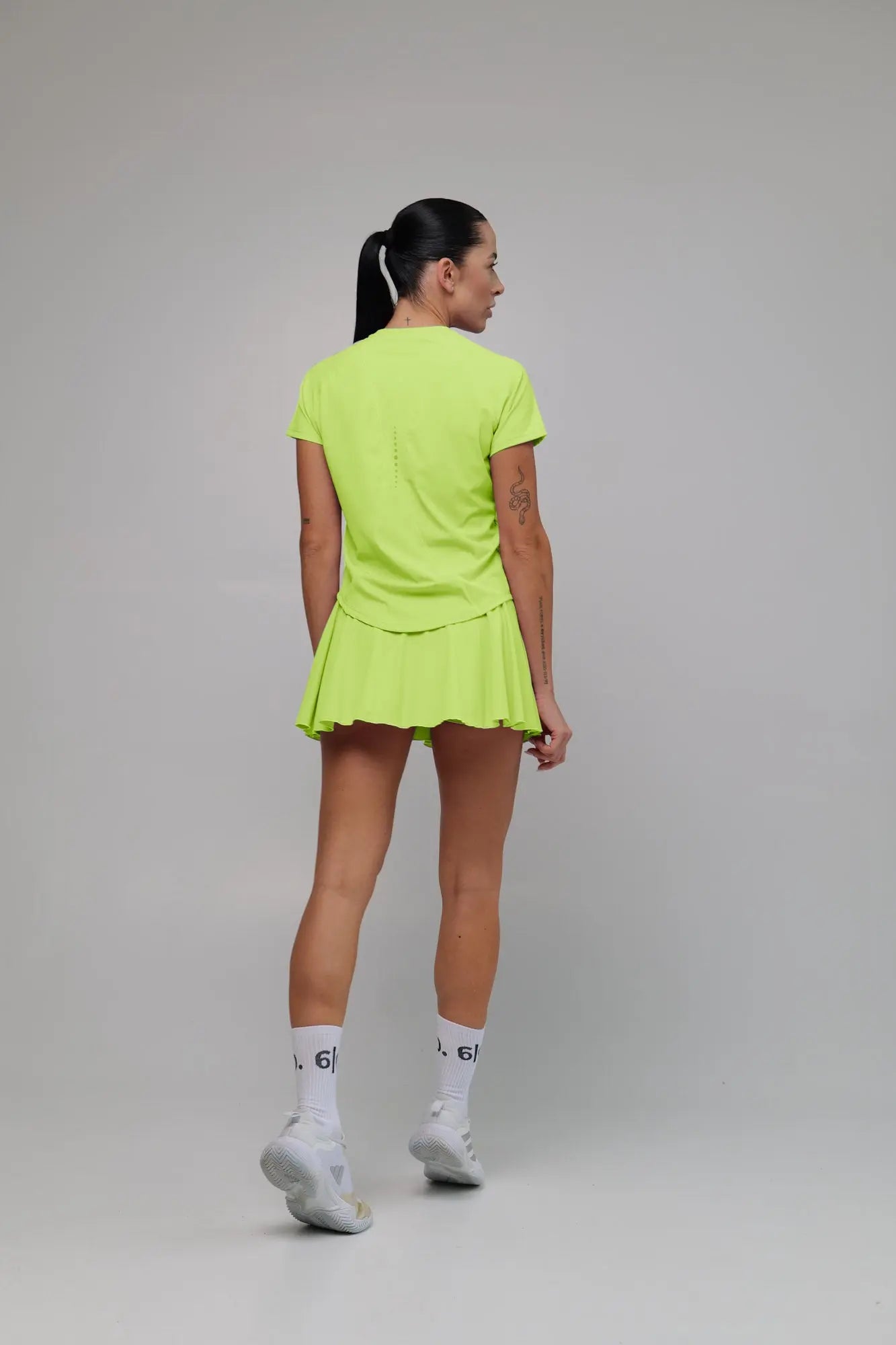 Black stretchy material shirt and skirt set (without bra) - Six Zero padel