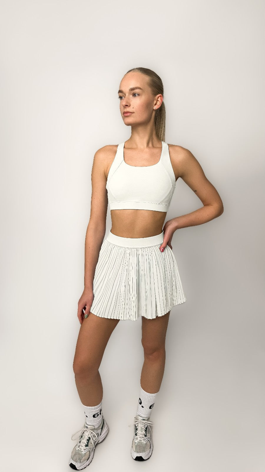 Skirt (pleated style) Six'o apparel