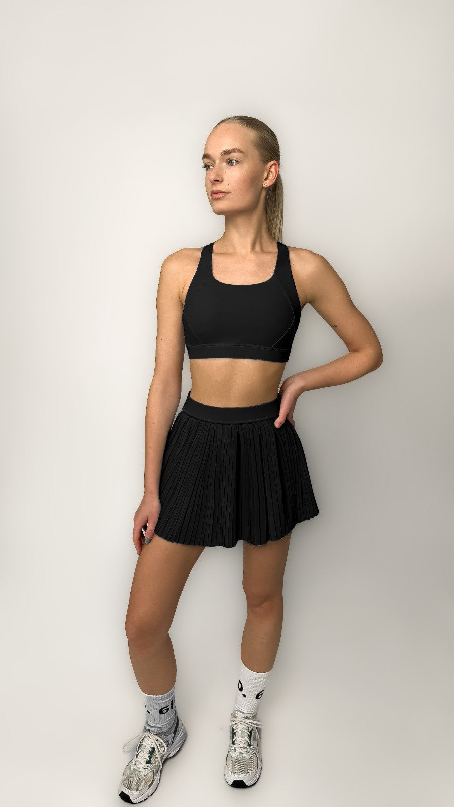 Skirt (pleated style) Six'o apparel